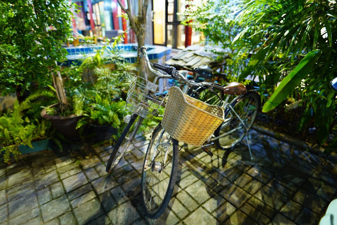 At Box Hostel Чіангмай Екстер'єр фото